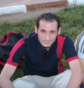 مهند الكراعين رئيس صحيفة شباب الاردن بالمنتدى الاردني ومرافق الفريق للدوحه 