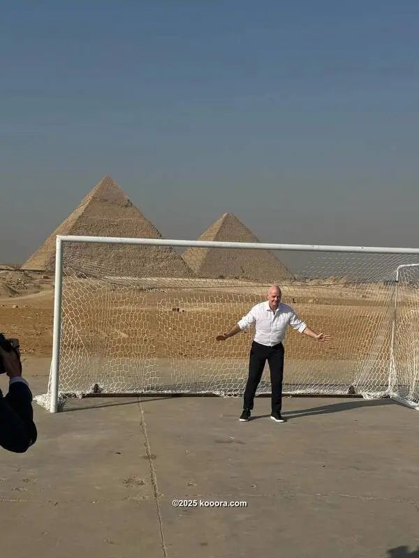 ?i=corr%2f559%2fkoo_559352