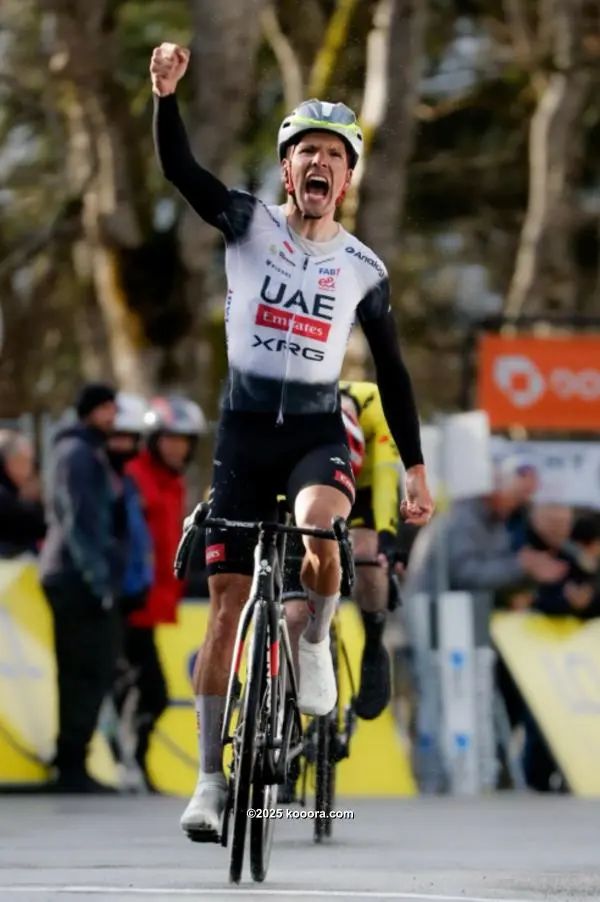 ?i=corr%2f559%2fkoo_559400