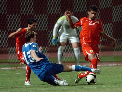 لقطة من مباريات منتخب البحرين الأولمبي 