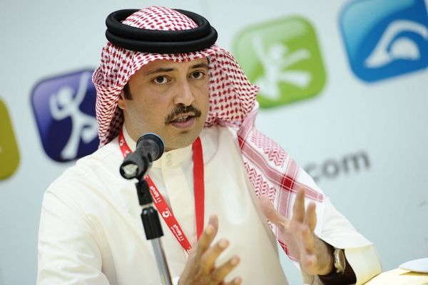 الشيخ أحمد بن حمد الامين العام للجنة الاولمبية البحرينية