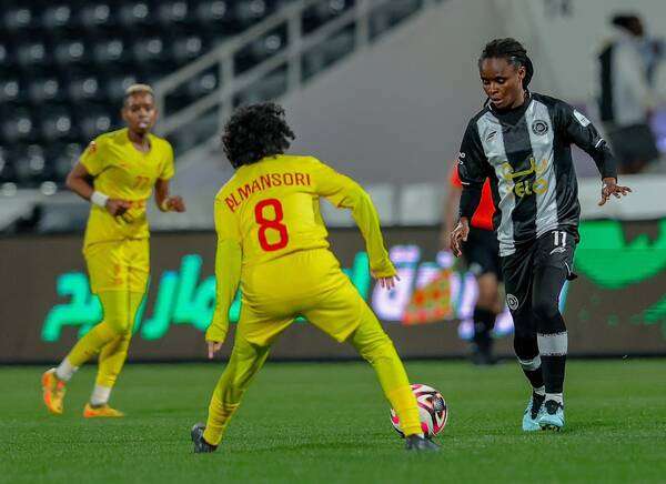 من مباراة الشباب والقادسية