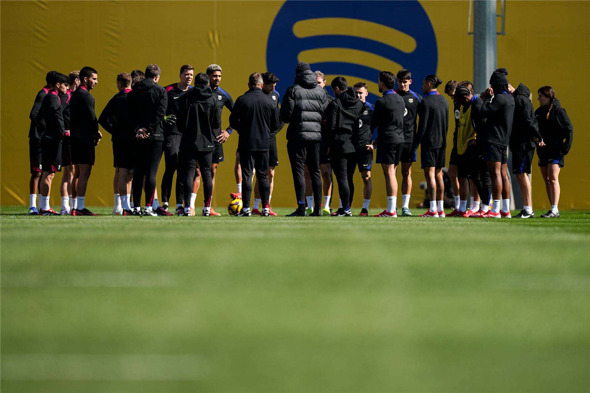 لاعبو برشلونة