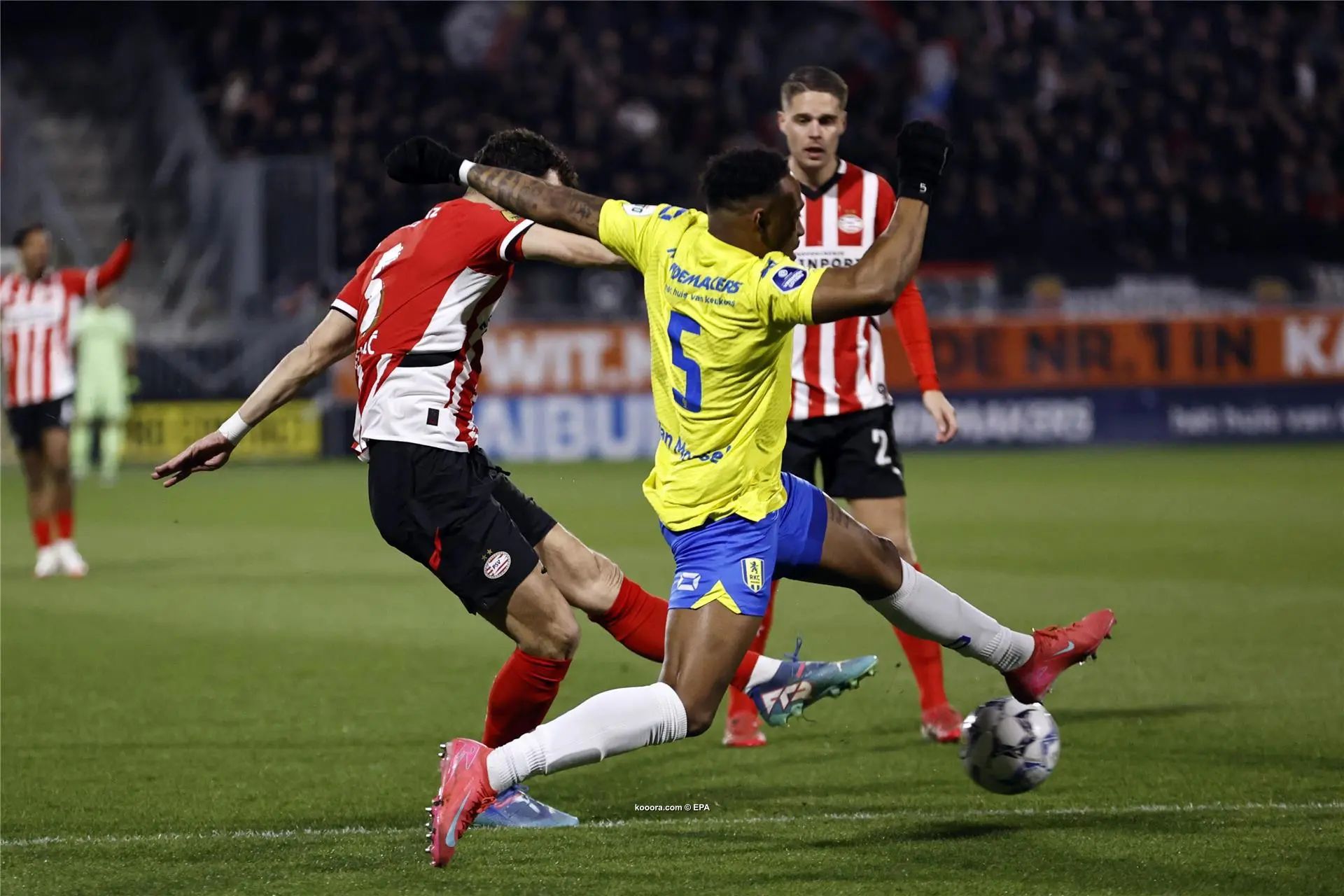 ?i=epa%2fsoccer%2f2025-03%2f2025-03-15%2f2025-03-15-11966887_epa