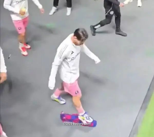 ?i=corr%2f559%2fkoo_559763