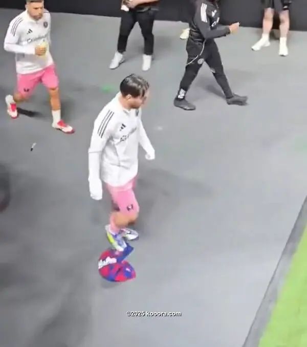 ?i=corr%2f559%2fkoo_559765