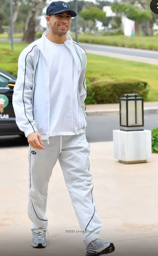 ?i=corr%2f559%2fkoo_559814