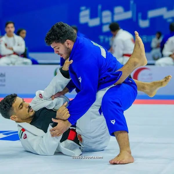 ?i=corr%2f559%2fkoo_559853