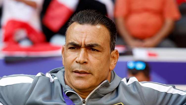 عصام الحضري