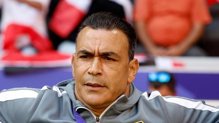 عصام الحضري