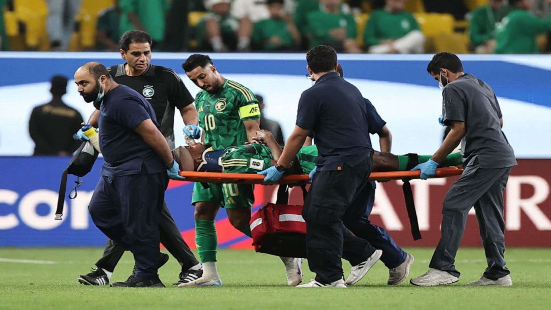 لحظة خروج حسن كادش مصابا