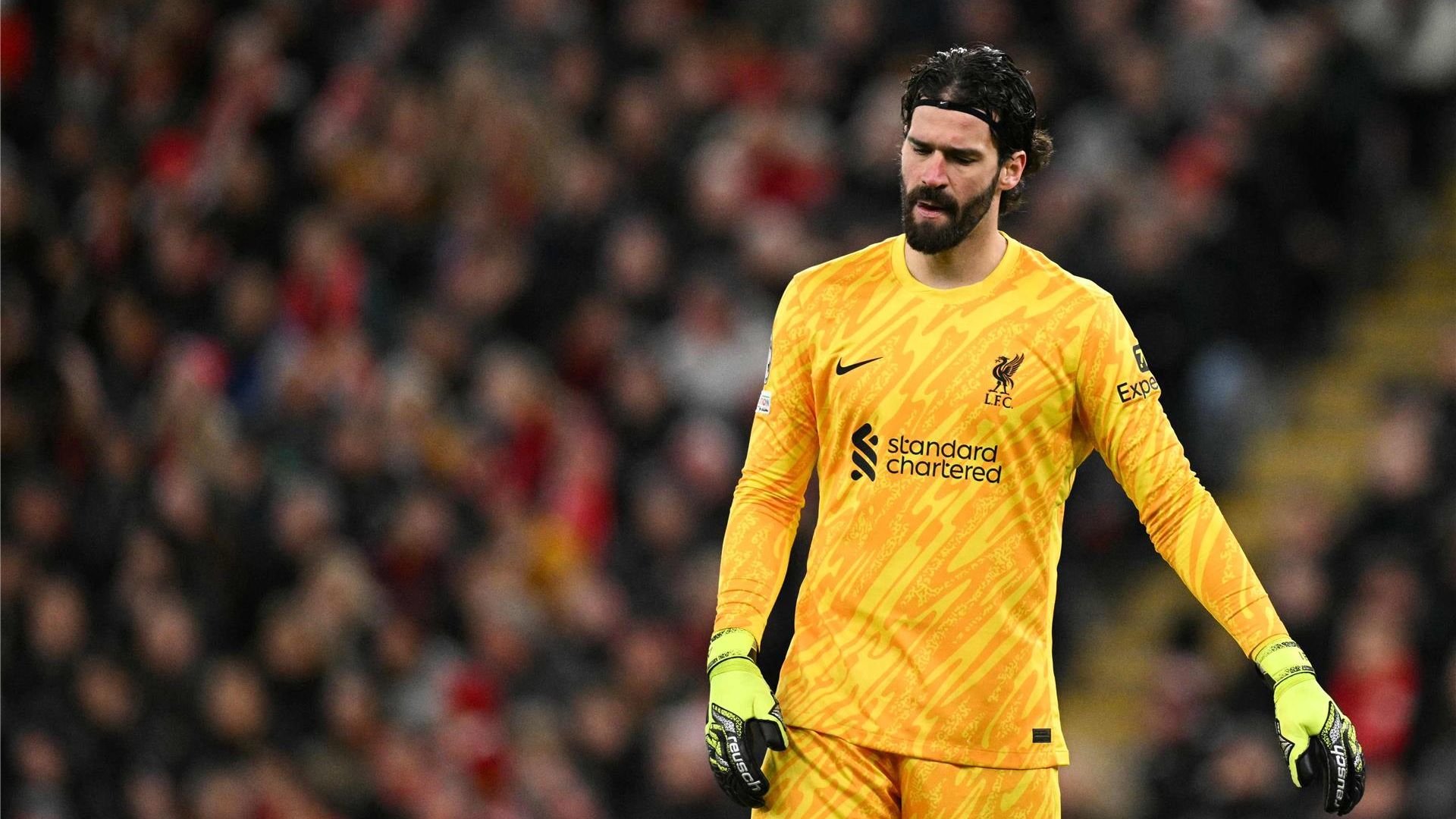 أليسون بيكر