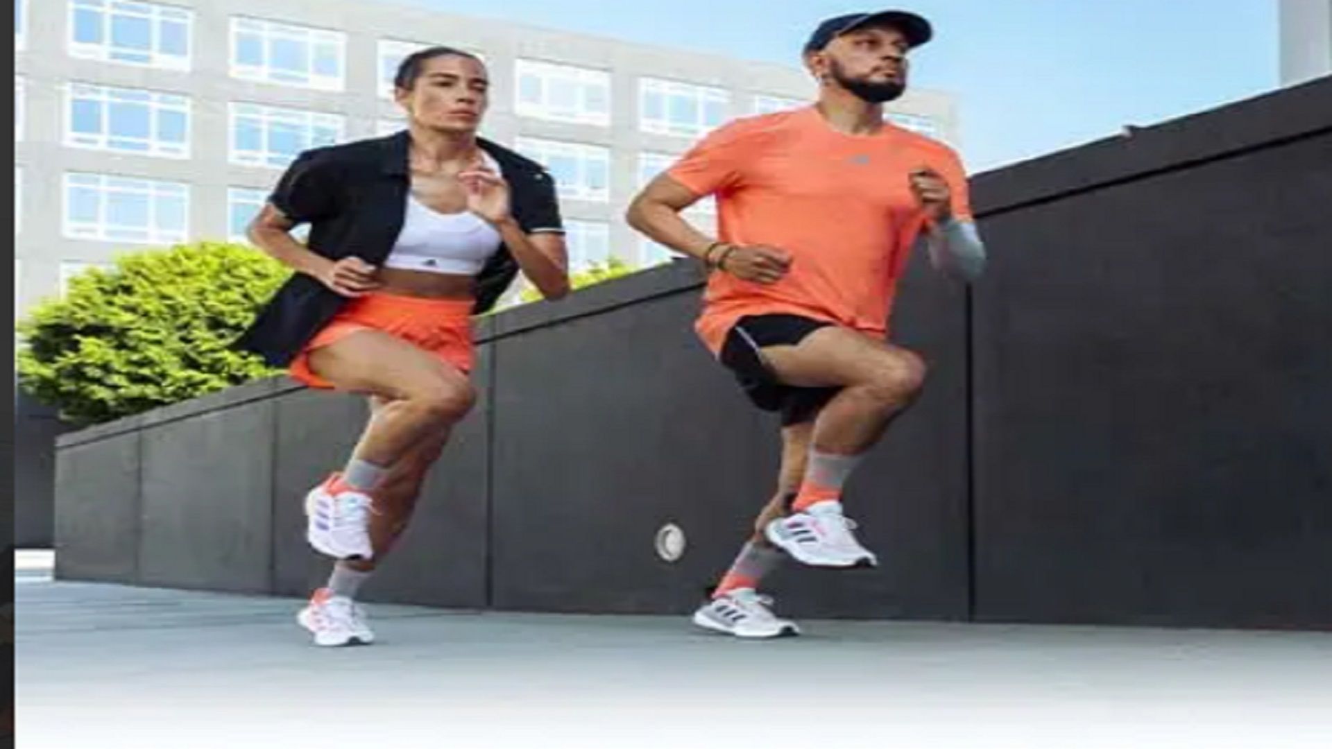 ملابس رياضية