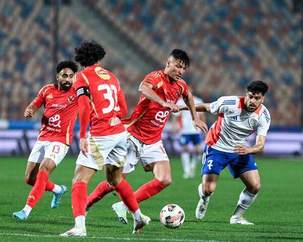 لقاء سابق بين الفريقين