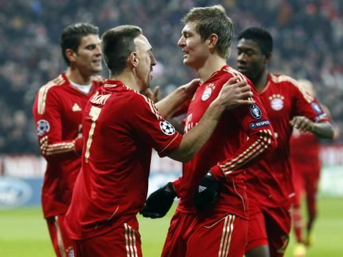 2011-11-22t200445z_01_mda04_rtridsp_3_soccer-champions_reuters