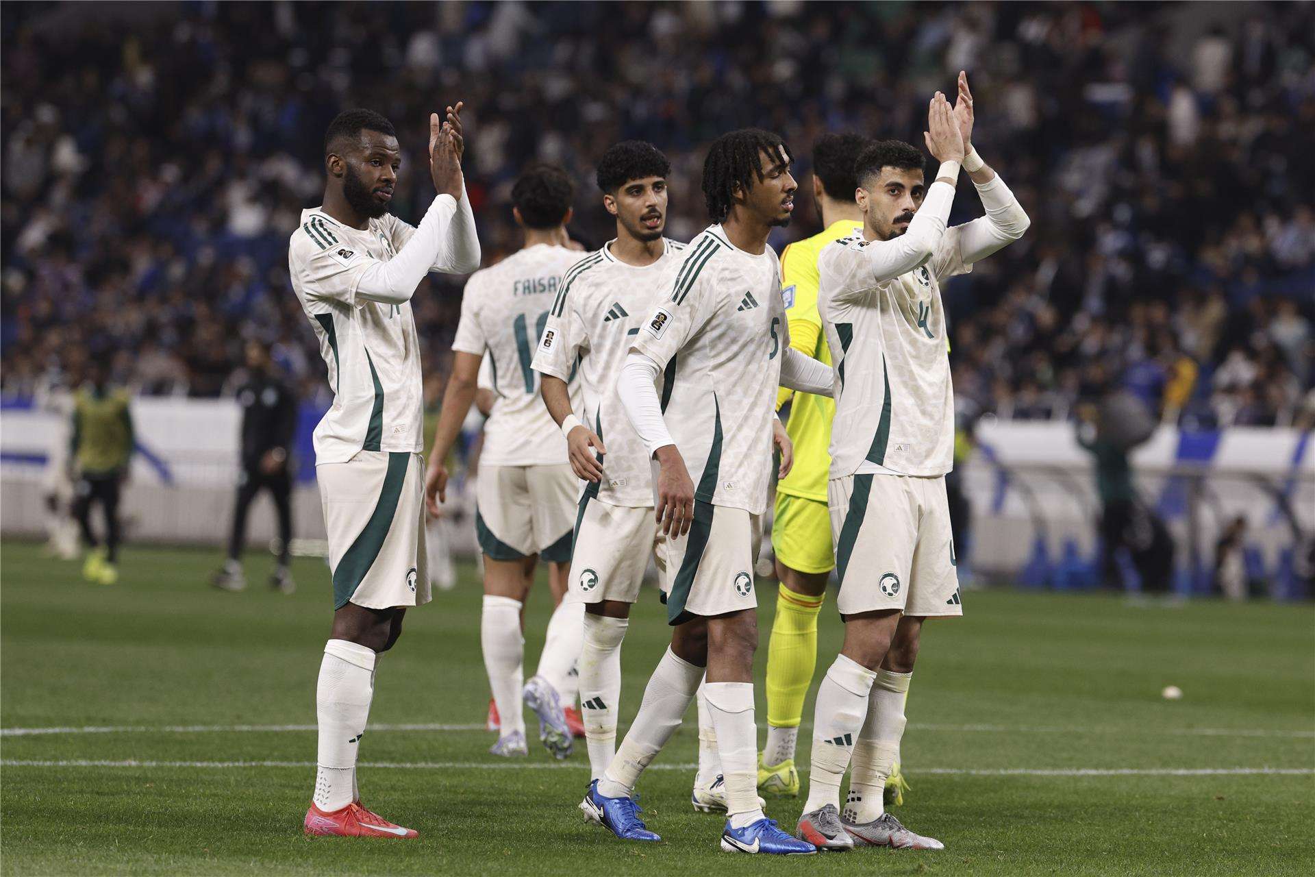 لاعبو منتخب السعودية