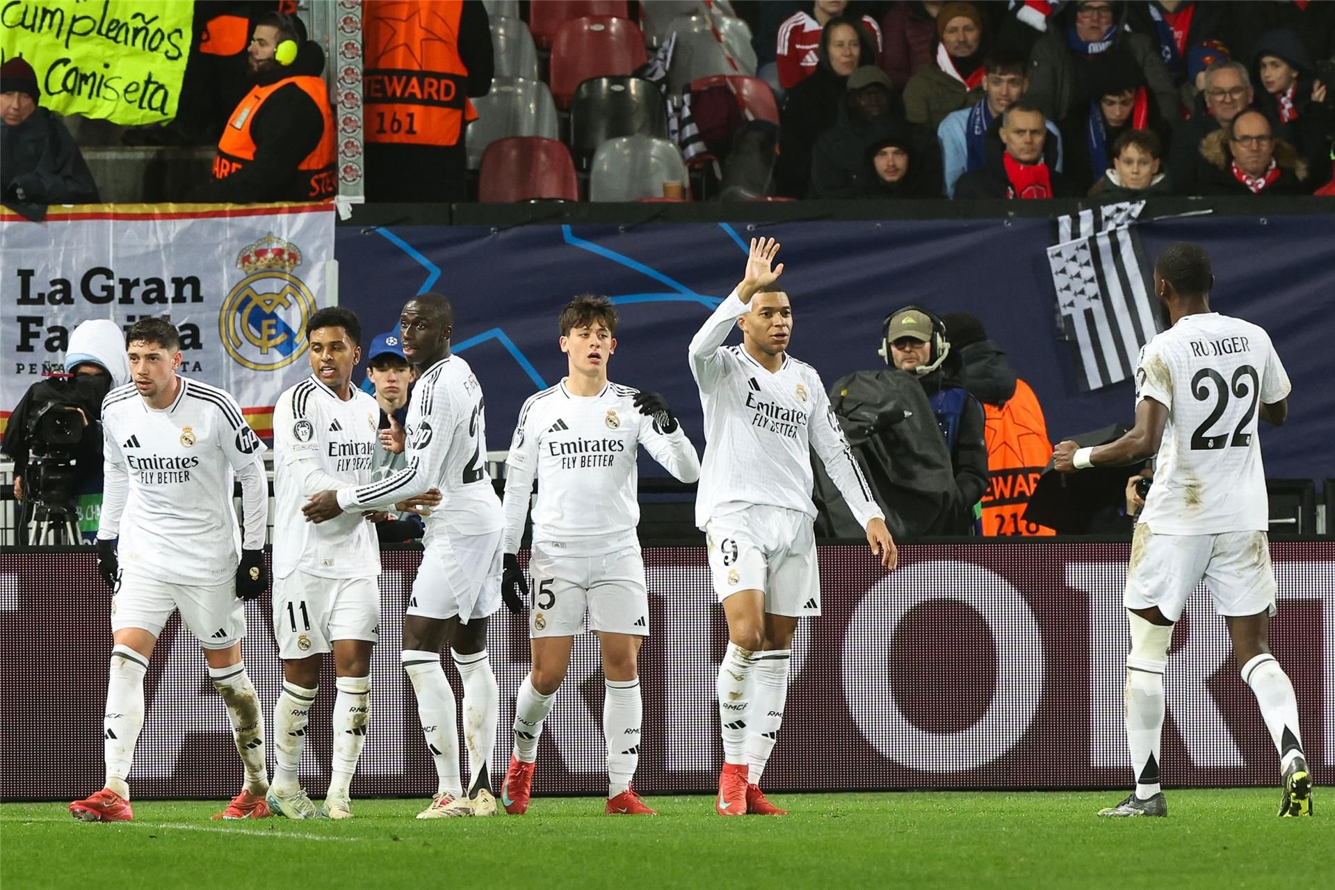 لاعبو ريال مدريد