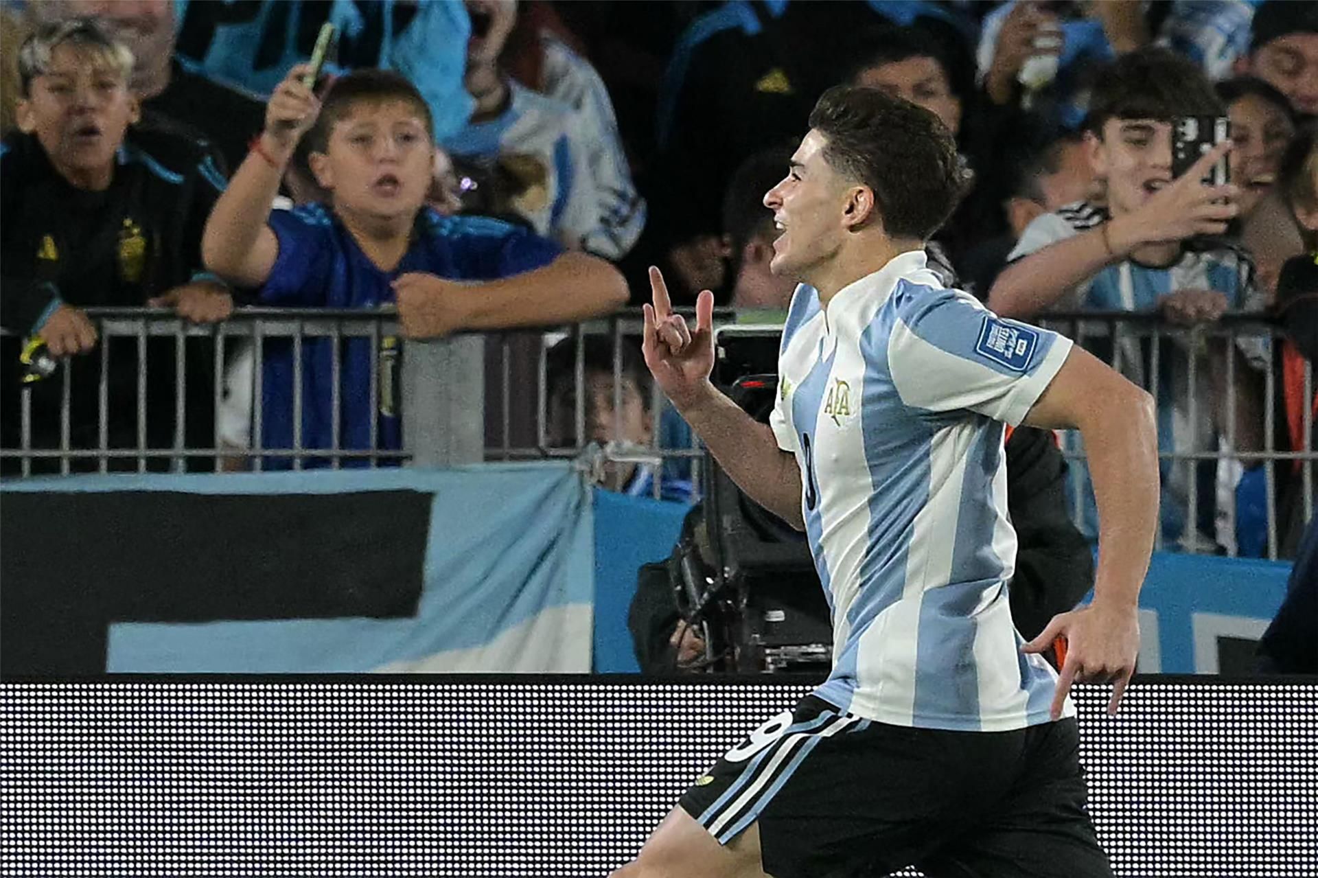 جوليان ألفاريز