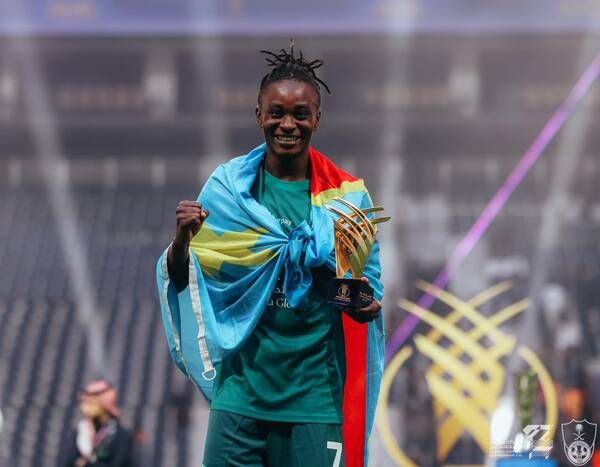 نعومي كاباكابا