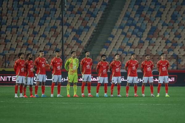 لاعبو الأهلي