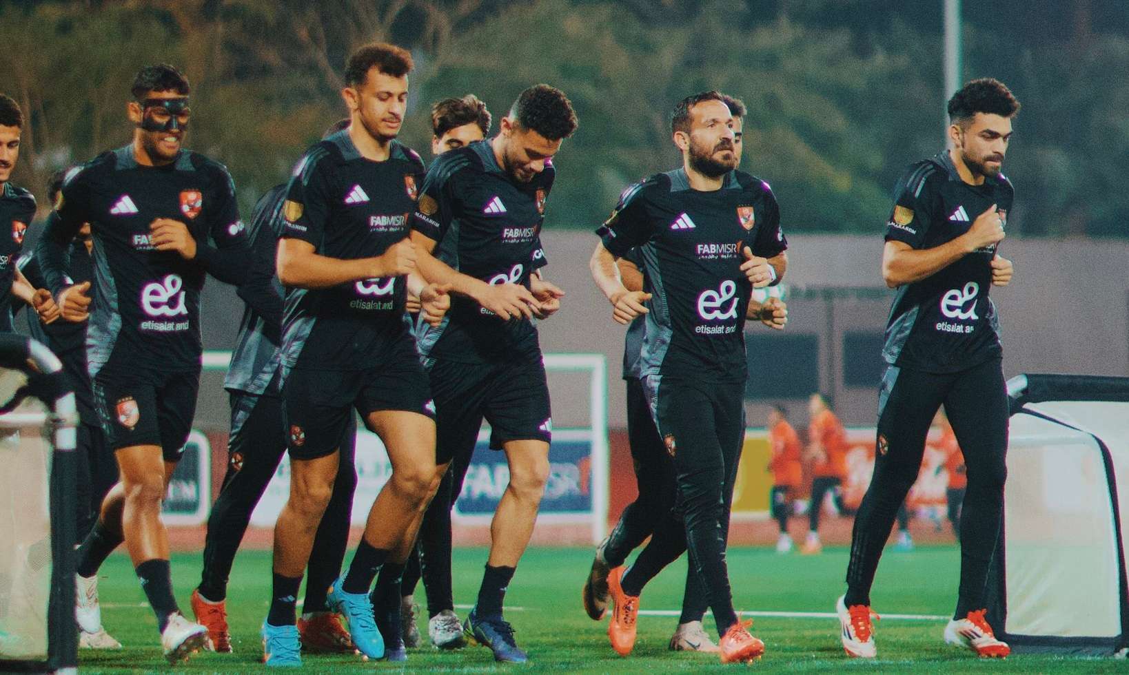 لاعبو الأهلي