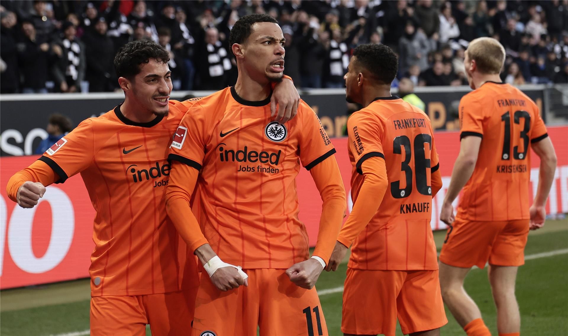 لاعبو آينتراخت فرانكفورت