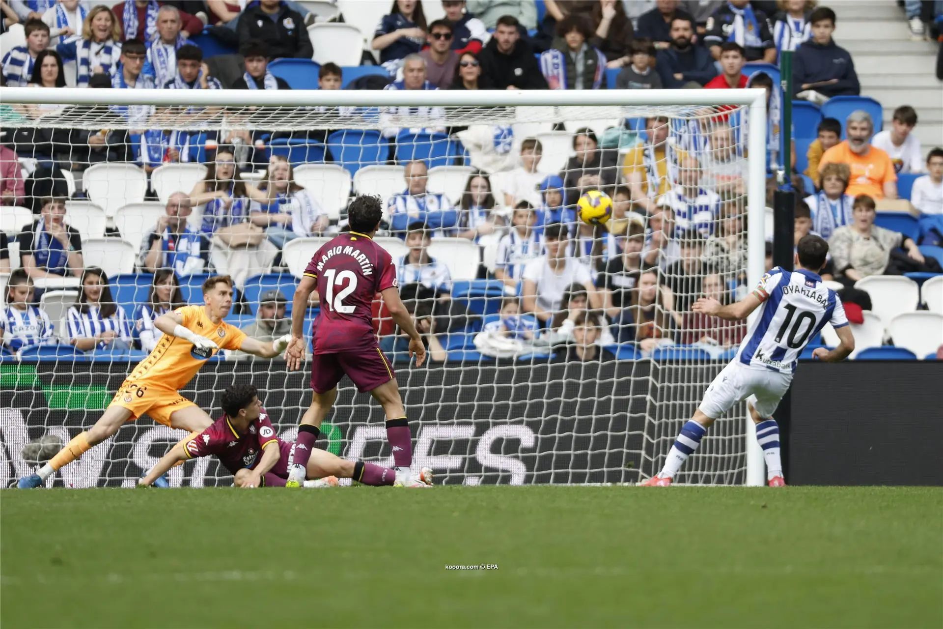 ?i=epa%2fsoccer%2f2025-03%2f2025-03-29%2f2025-03-29-11996996_epa