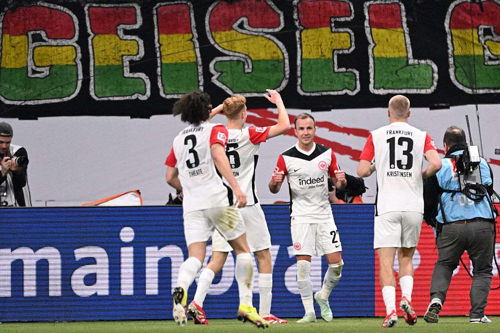 لاعبو آينتراخت فرانكفورت