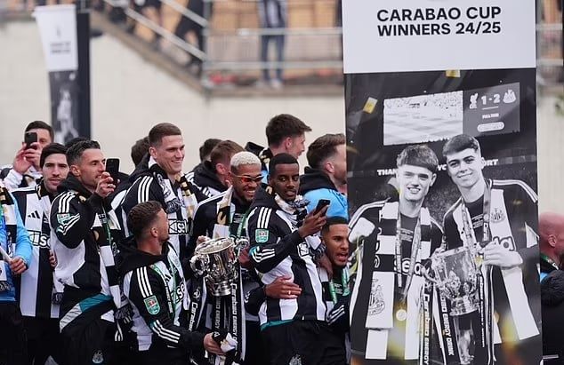 Newcastle%20Unitedfans2