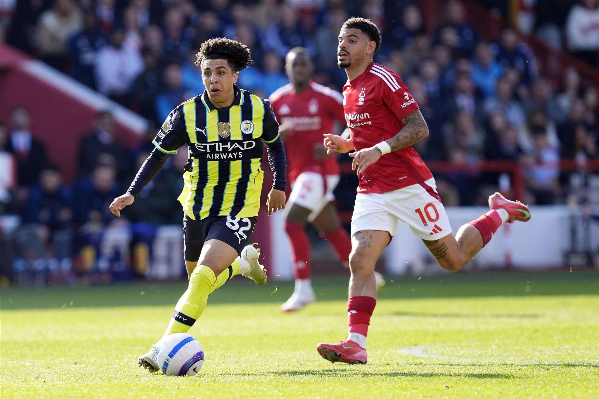 من مباراة نوتنجهام فورست والسيتي