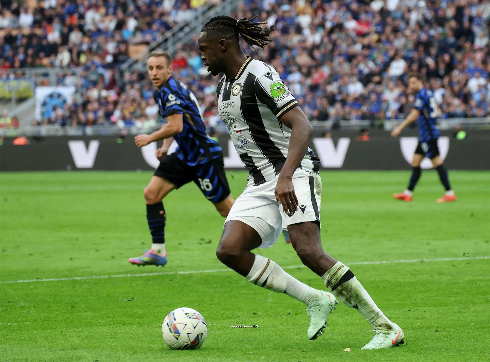 ?i=epa%2fsoccer%2f2025-03%2f2025-03-30%2f2025-03-30-11999758_epa