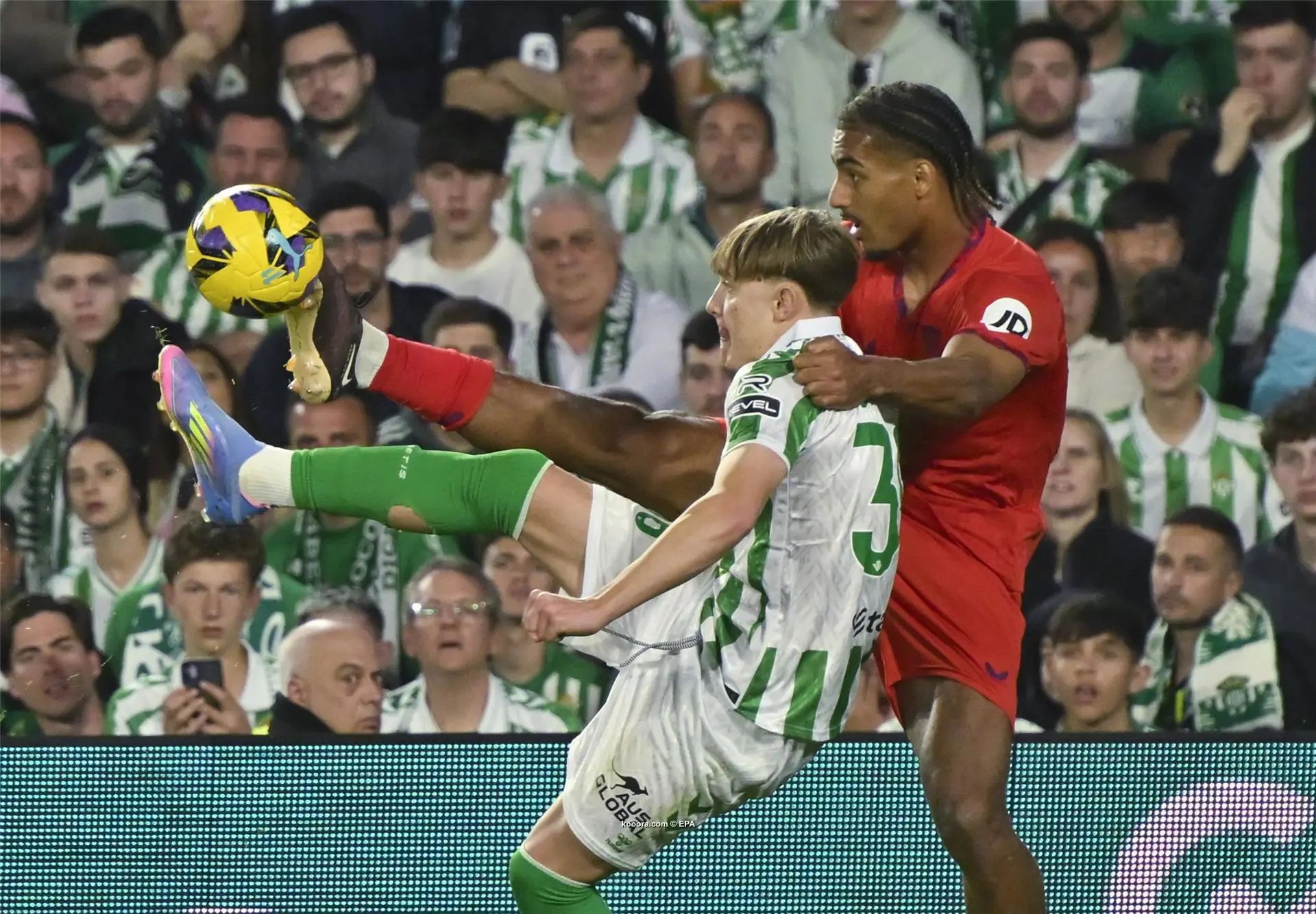 ?i=epa%2fsoccer%2f2025-03%2f2025-03-30%2f2025-03-30-12000137_epa