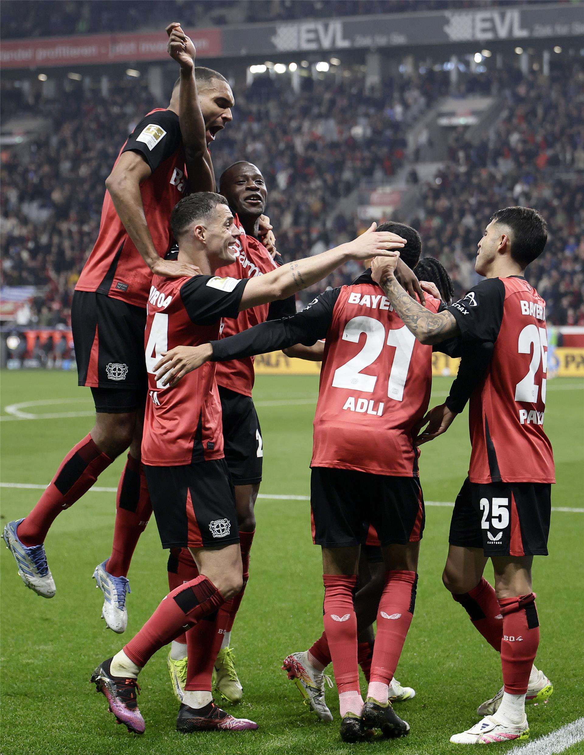 لاعبو ليفركوزن