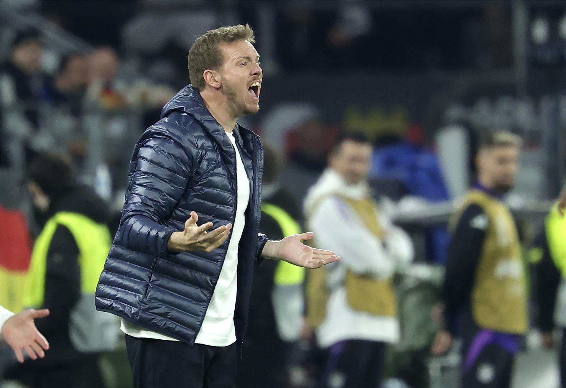 جوليان ناجلسمان