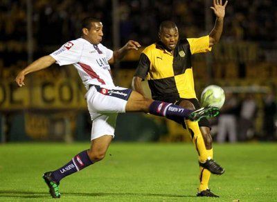 من مباريات سان لورينز