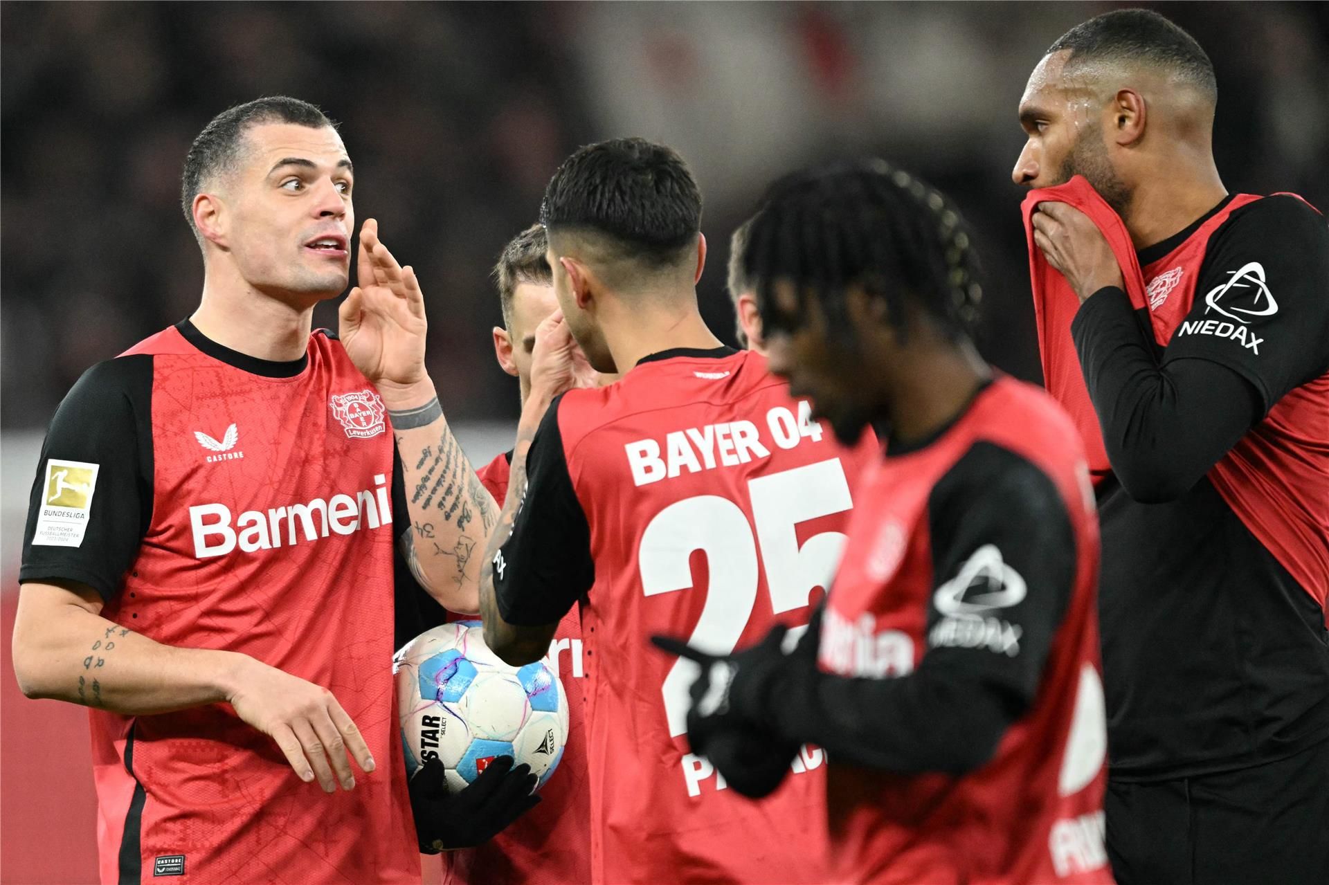 لاعبو باير ليفركوزن