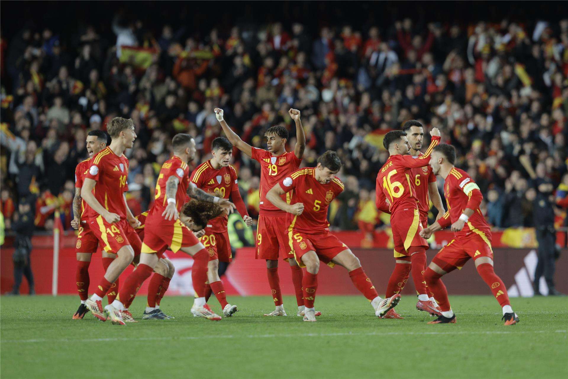 لاعبو منتخب إسبانيا