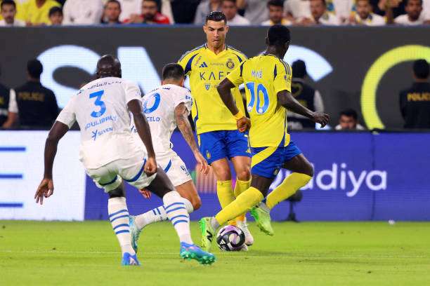 لقاء سابق بين الهلال والنصر
