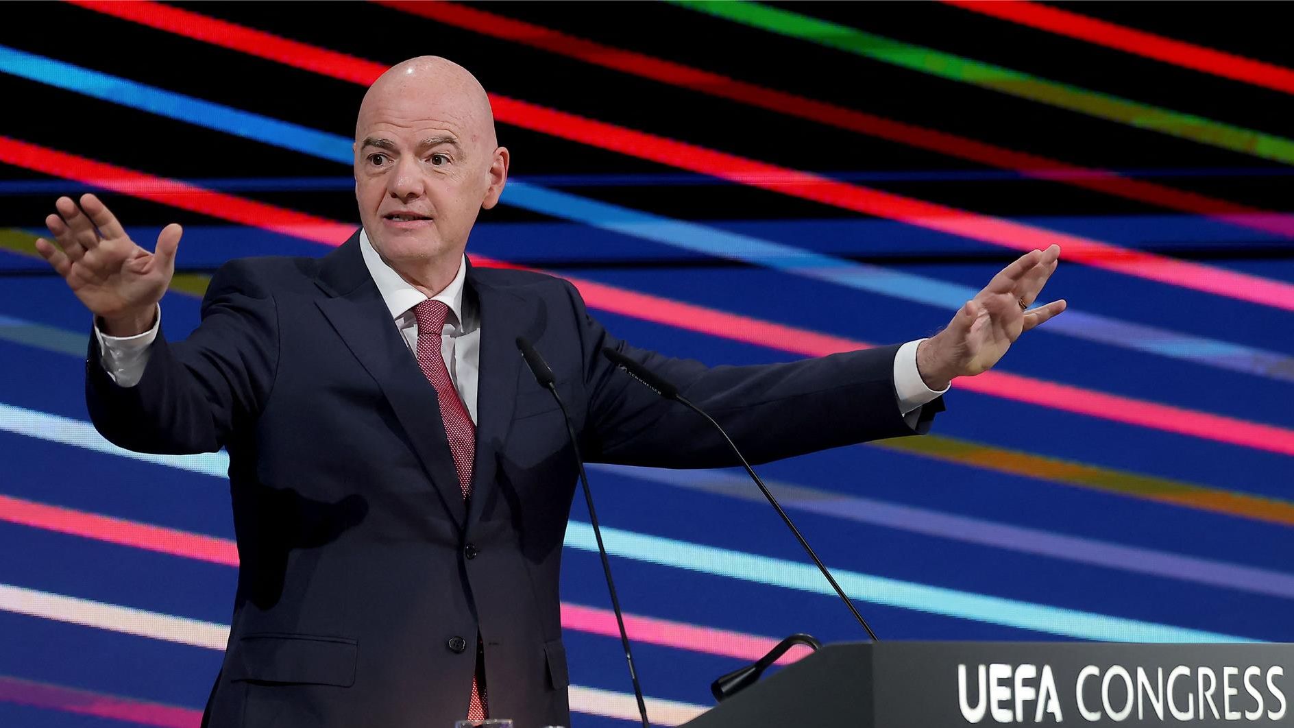 Infantino Davos battuta tifosi inglesi Mondiali 2026