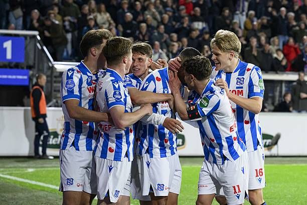 فرحة لاعبي هيرينفين