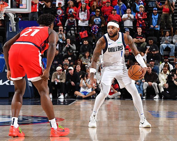 من مواجهة لوس أنجلوس كليبرز ودالاس مافريكس