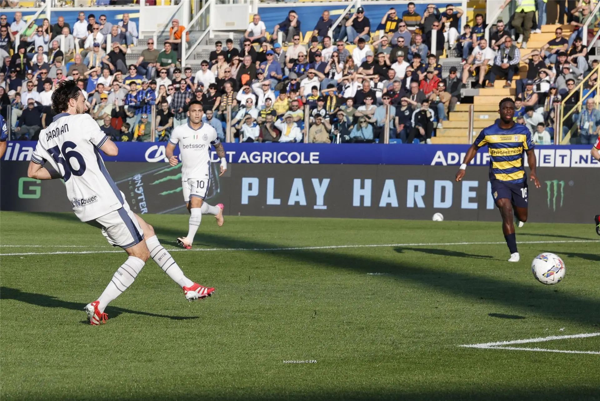 ?i=epa%2fsoccer%2f2025-04%2f2025-04-05%2f2025-04-05-12011818_epa