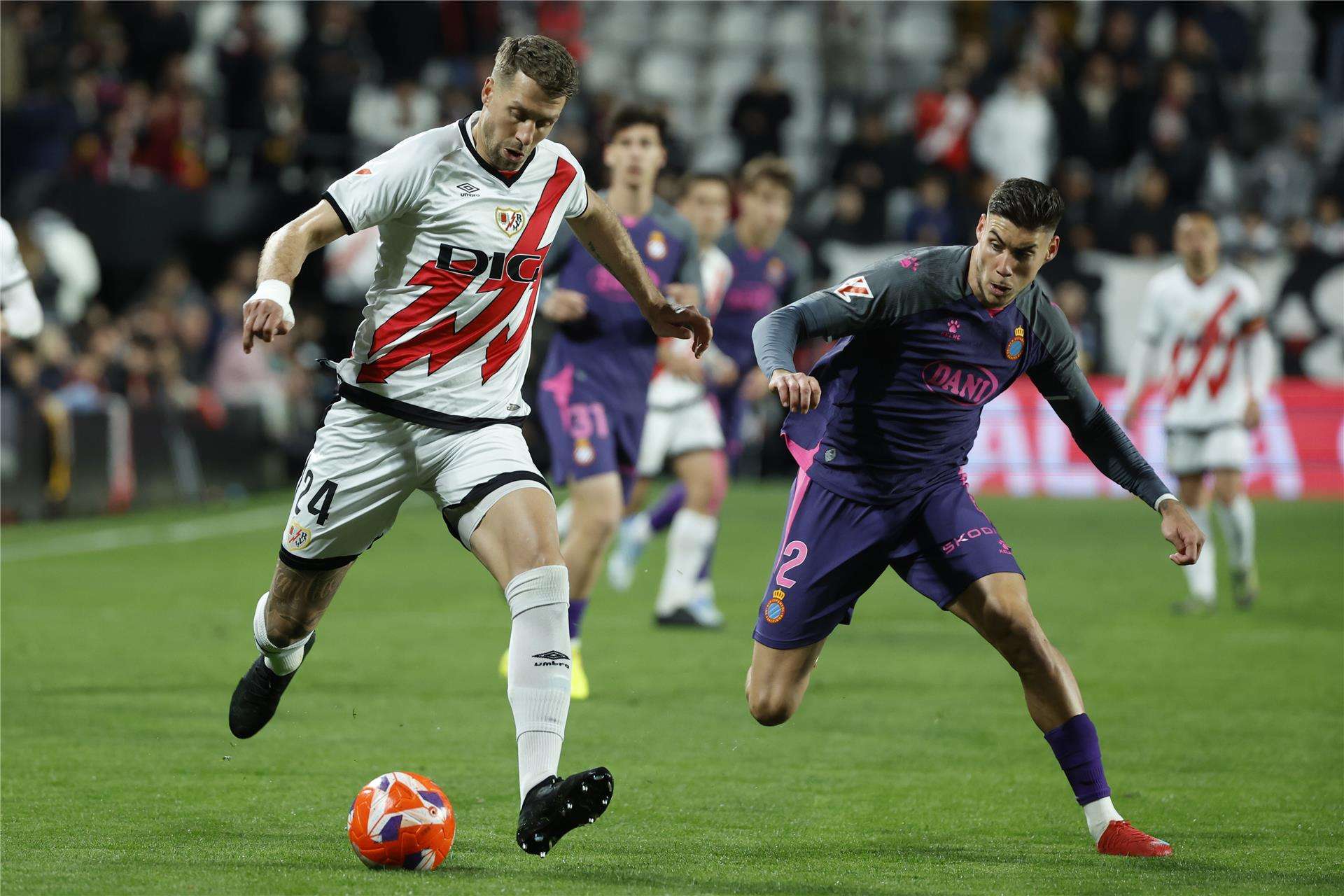 من مباريات الدوري