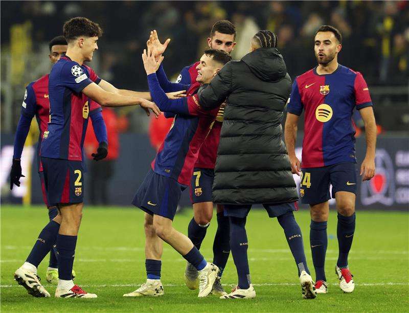 لاعبو برشلونة