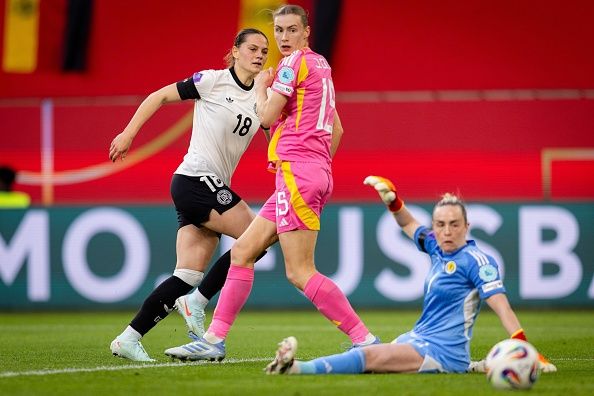 من المباراة