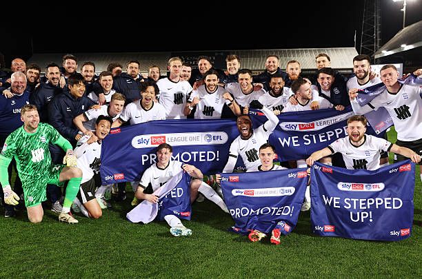 فرحة لاعبي برمنجهام