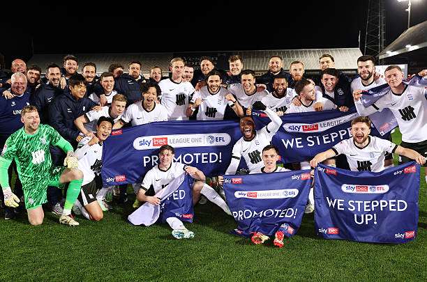 فرحة لاعبي برمنجهام