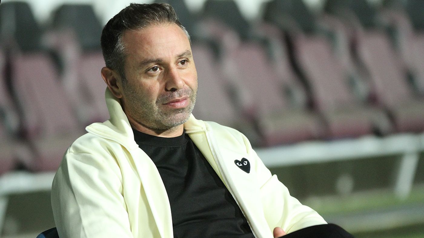 حازم إمام يهاجم لاعبي منتخب مصر ويبرئ حسام حسن