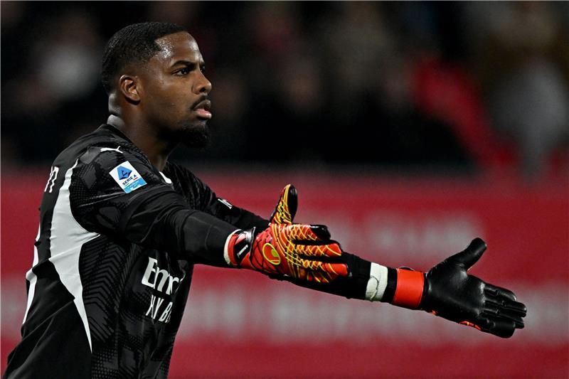 مايك ماينان