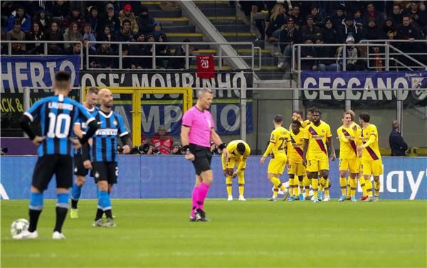 لقاء سابق بين برشلونة وإنتر ميلان